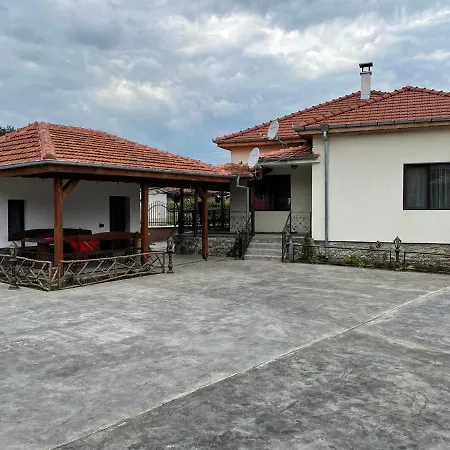 бутикова елена село кипилово Villa *