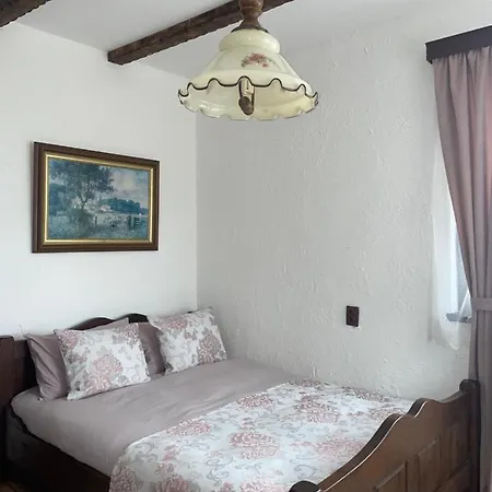 Villa бутикова елена село кипилово