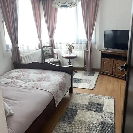 Villa бутикова елена село кипилово
